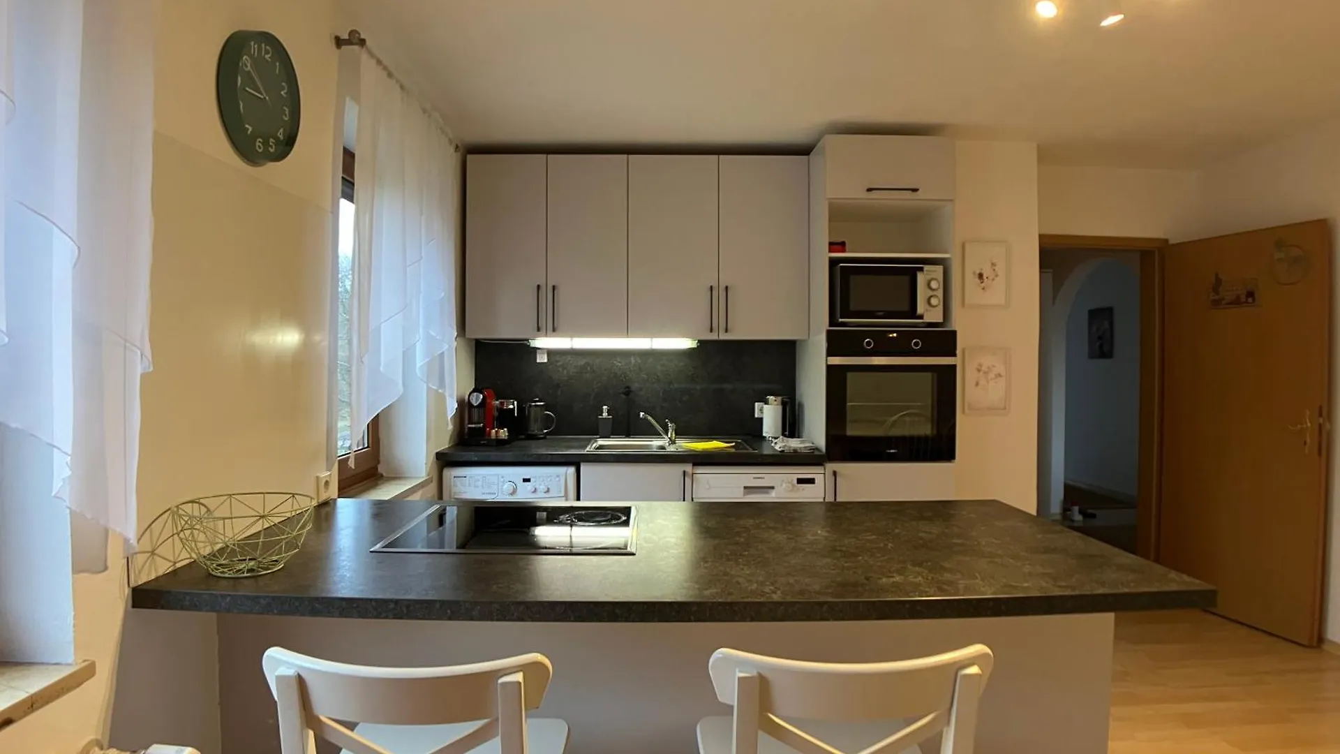 4 Zimmer Wohnung, 6 Bed, Kueche, Washing, Wlan, Garden, Free Parking Tacherting Германия