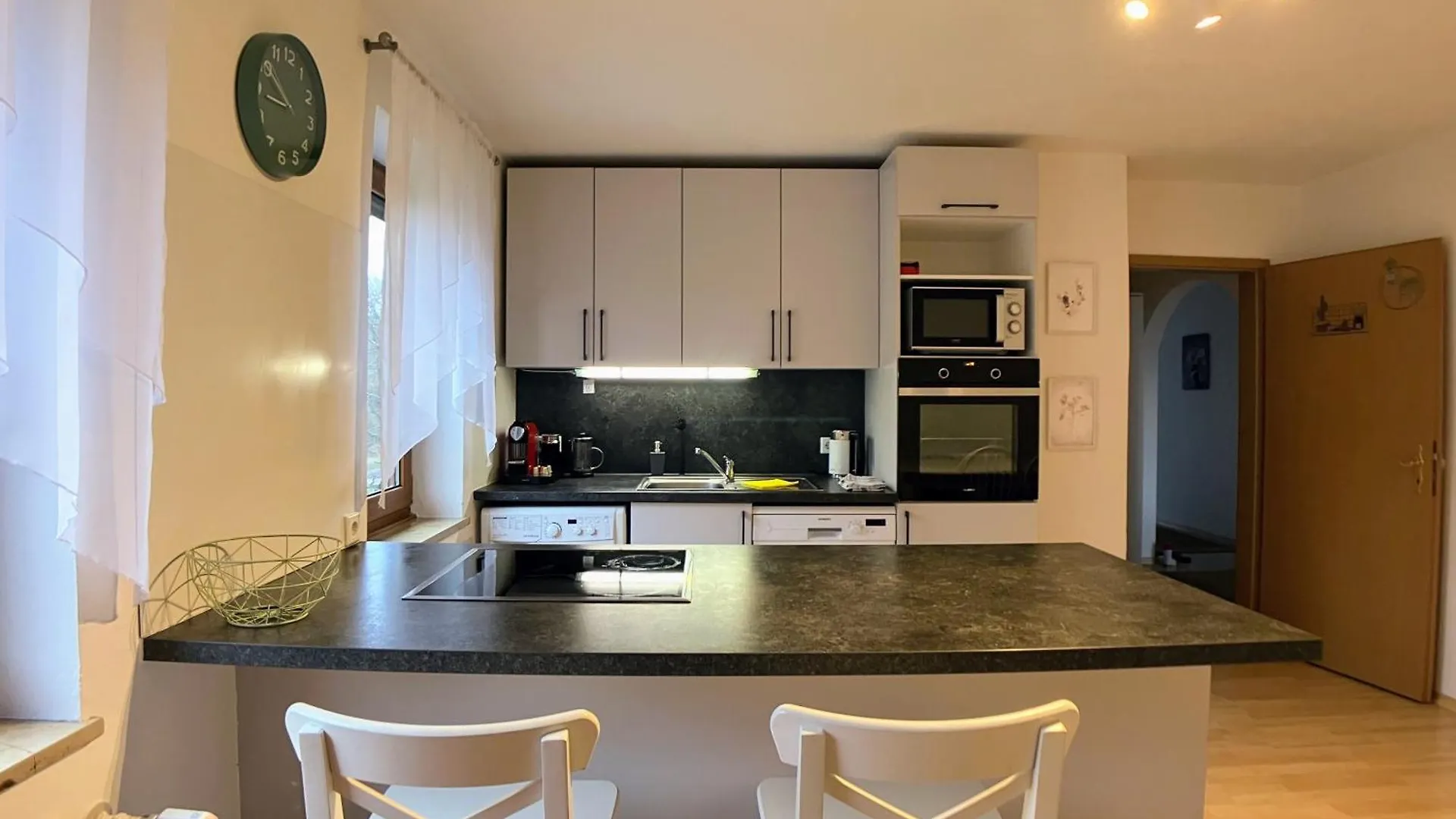 4 Zimmer Wohnung, 6 Bed, Kueche, Washing, Wlan, Garden, Free Parking Tacherting Апартаменты