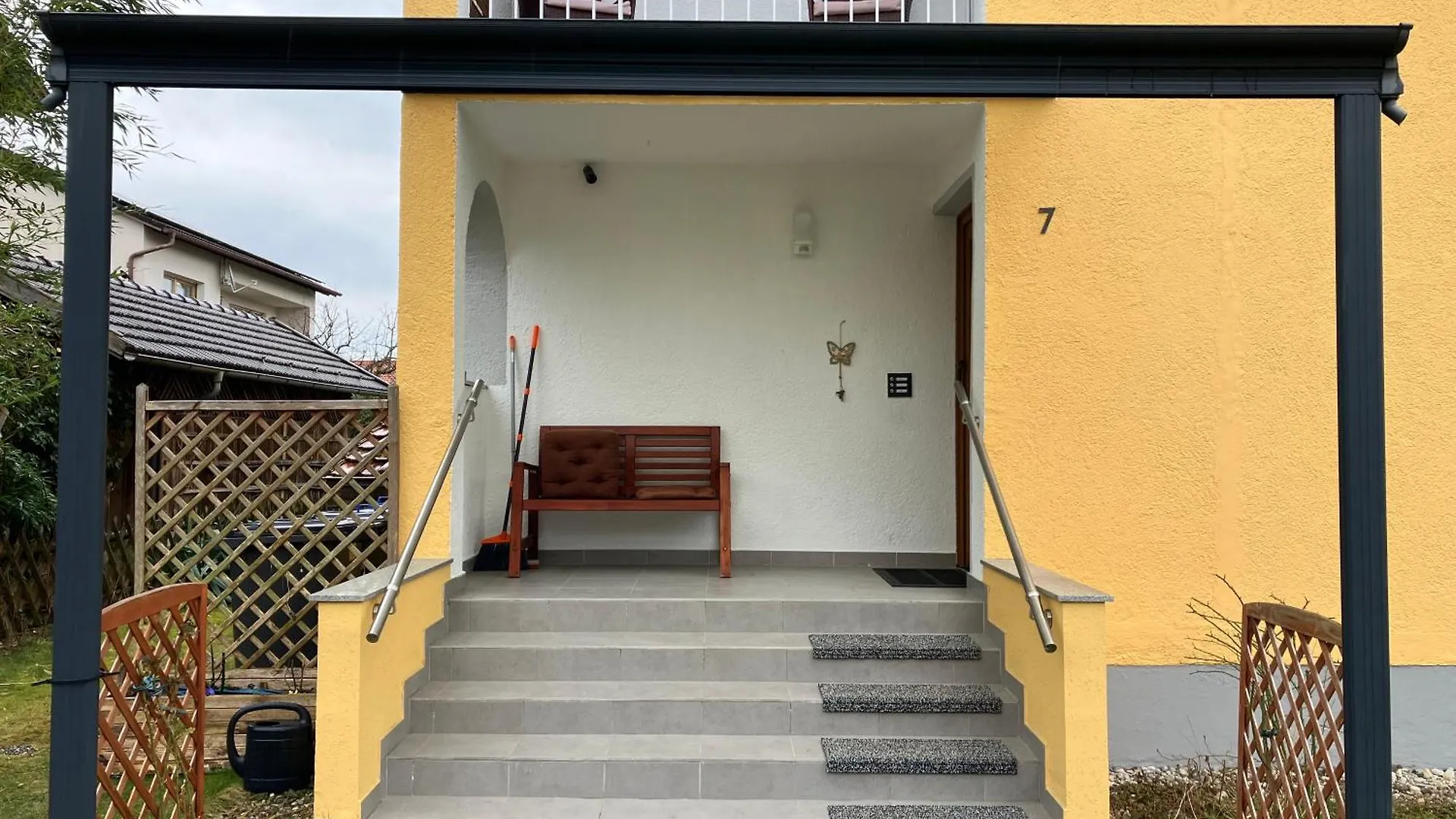 4 Zimmer Wohnung, 6 Bed, Kueche, Washing, Wlan, Garden, Free Parking Tacherting 0*,